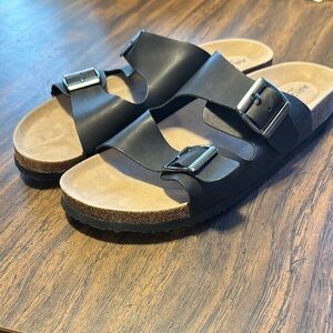 Arizona Jean co sandals